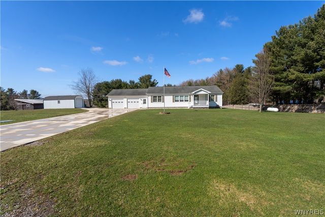 6820 West View Drive, Perry, NY 14530