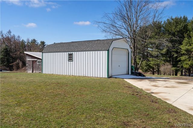 6820 West View Drive, Perry, NY 14530
