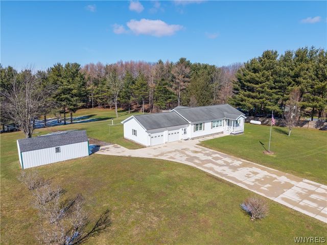 6820 West View Drive, Perry, NY 14530