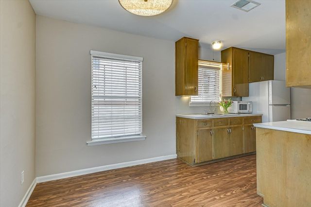 1000 Possum Trot ST, Austin, TX 78703