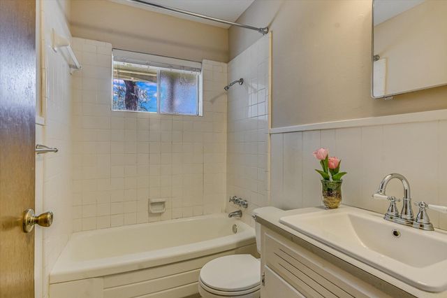 1000 Possum Trot ST, Austin, TX 78703