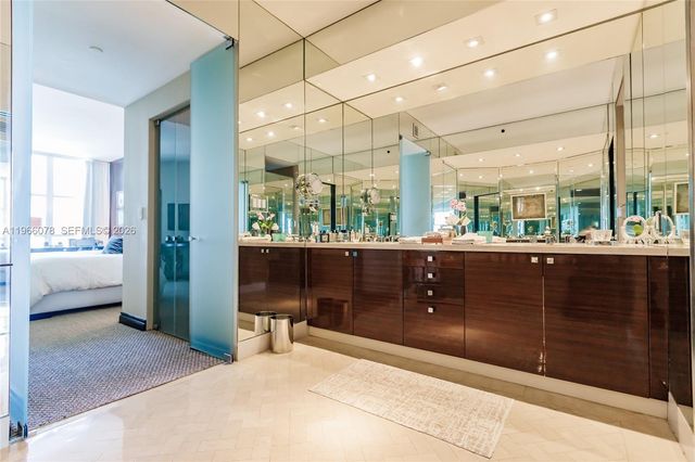 300 S Pointe Dr 1604, Miami Beach, FL 33139