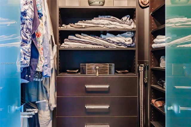 300 S Pointe Dr 1604, Miami Beach, FL 33139