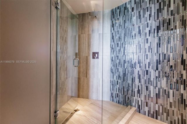 300 S Pointe Dr 1604, Miami Beach, FL 33139