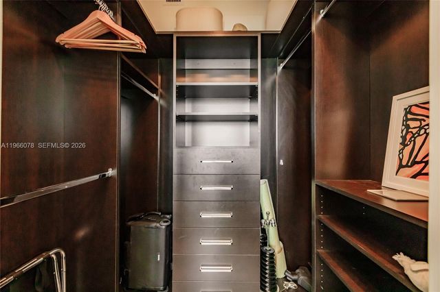 300 S Pointe Dr 1604, Miami Beach, FL 33139