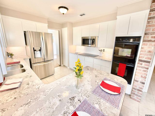 9023 Whitehall Ave, Baton Rouge, LA 70806