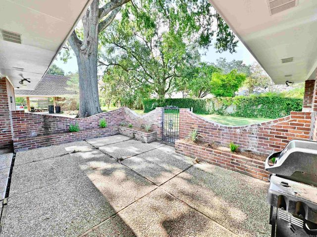 9023 Whitehall Ave, Baton Rouge, LA 70806