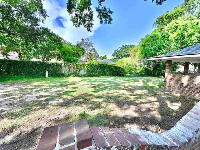 9023 Whitehall Ave, Baton Rouge, LA 70806