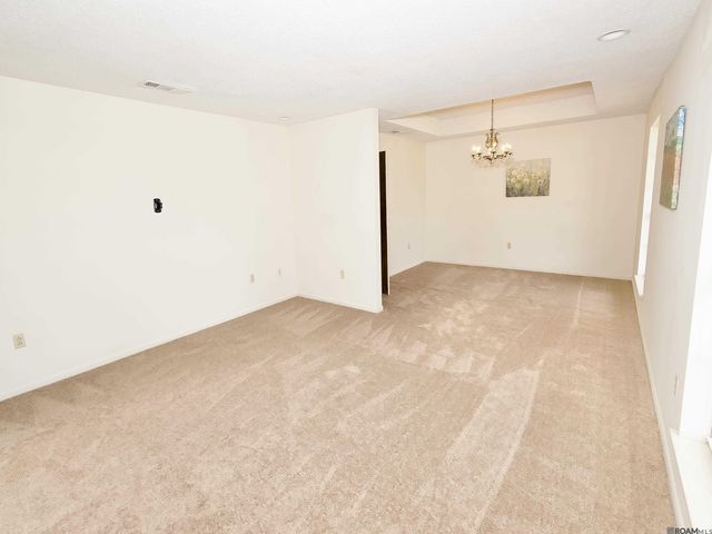 9023 Whitehall Ave, Baton Rouge, LA 70806