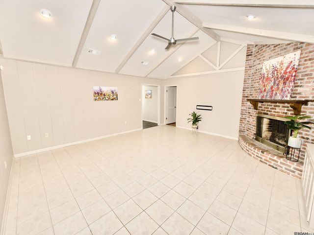 9023 Whitehall Ave, Baton Rouge, LA 70806