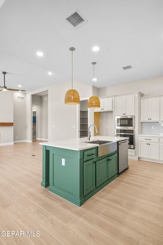 14525 Tierra Campeon, El Paso, TX 79938