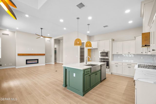 14525 Tierra Campeon, El Paso, TX 79938