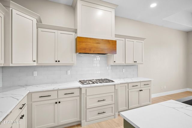 14525 Tierra Campeon, El Paso, TX 79938