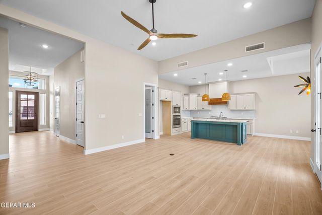 14525 Tierra Campeon, El Paso, TX 79938
