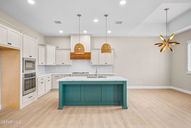 14525 Tierra Campeon, El Paso, TX 79938