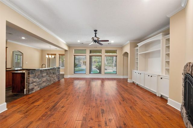 21710 Pino Lane, Crosby, TX 77532