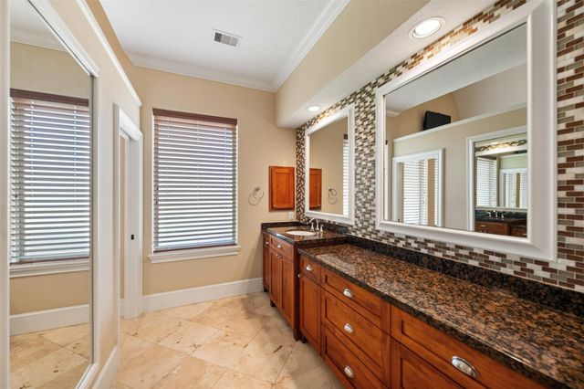21710 Pino Lane, Crosby, TX 77532