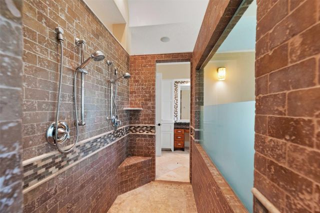 21710 Pino Lane, Crosby, TX 77532