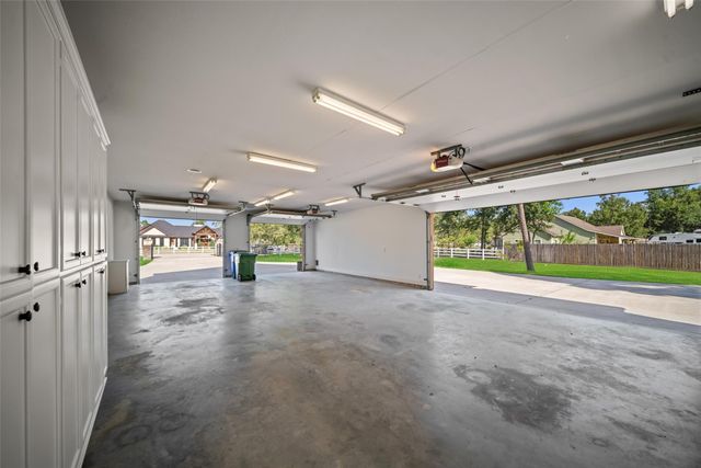21710 Pino Lane, Crosby, TX 77532