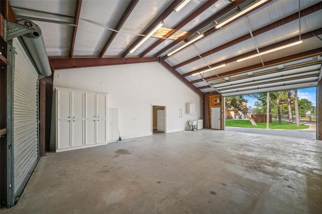 21710 Pino Lane, Crosby, TX 77532