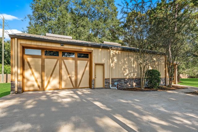 21710 Pino Lane, Crosby, TX 77532