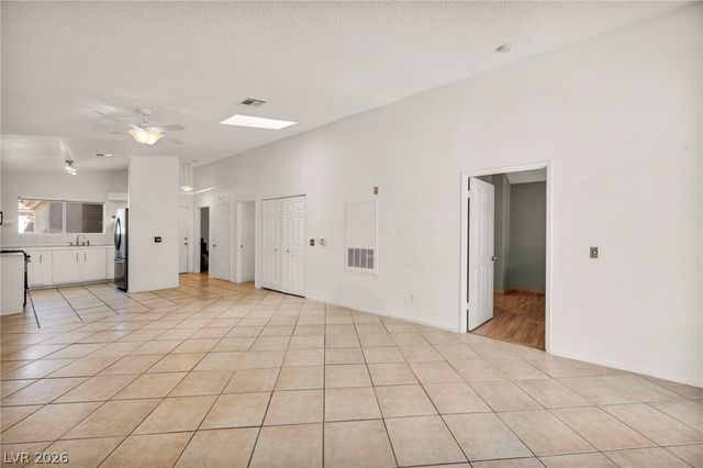 7803 Ravenhollow Lane, Las Vegas, NV 89145