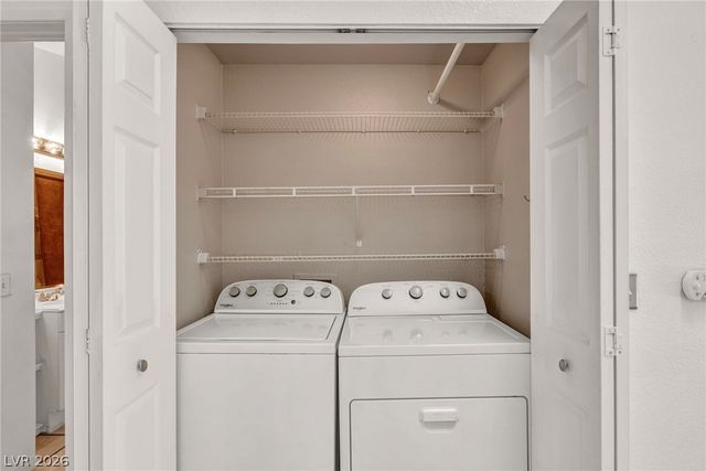 7803 Ravenhollow Lane, Las Vegas, NV 89145