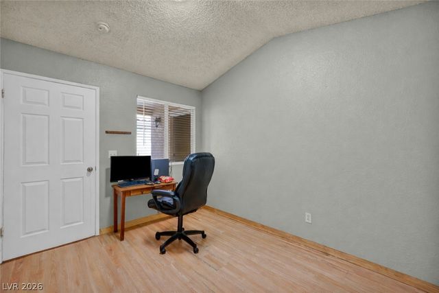 7803 Ravenhollow Lane, Las Vegas, NV 89145