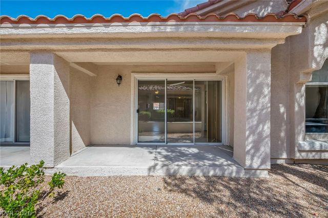 7803 Ravenhollow Lane, Las Vegas, NV 89145