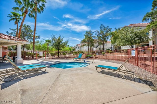 7803 Ravenhollow Lane, Las Vegas, NV 89145
