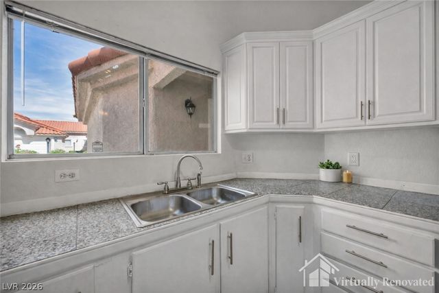 7803 Ravenhollow Lane, Las Vegas, NV 89145