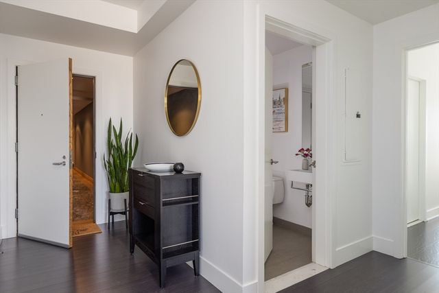 110 Stuart St 21B, Boston, MA 02116