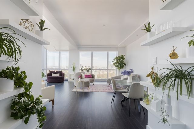 110 Stuart St 21B, Boston, MA 02116