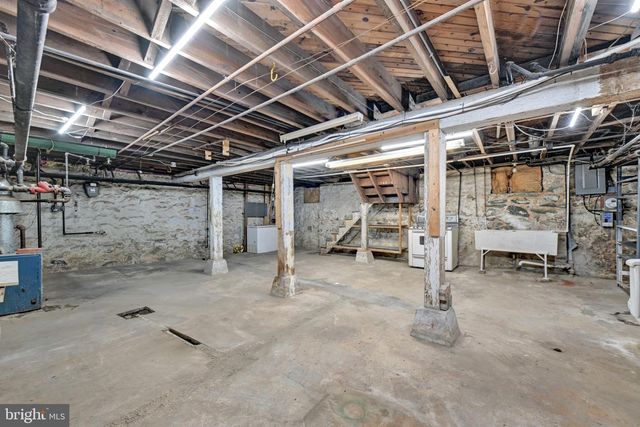 713 BRINKWOOD RD, Baltimore, MD 21229