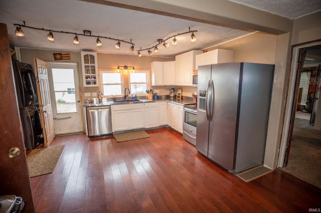 4934 N 650 E Road, Rochester, IN 46975