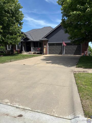 3736 SW Summerfield DR, Topeka, KS 66610