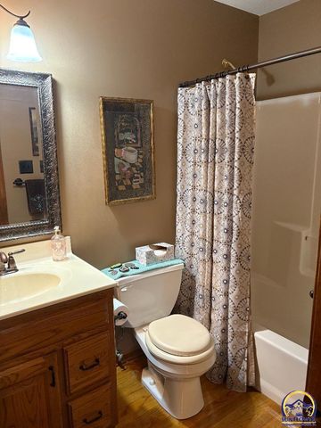 3736 SW Summerfield DR, Topeka, KS 66610