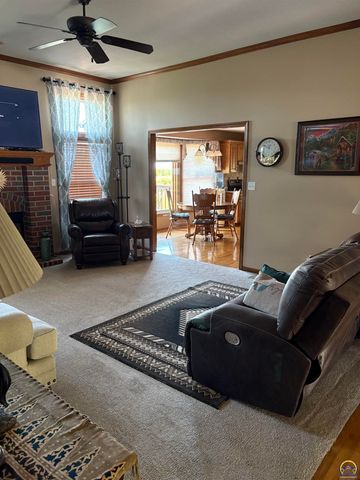 3736 SW Summerfield DR, Topeka, KS 66610