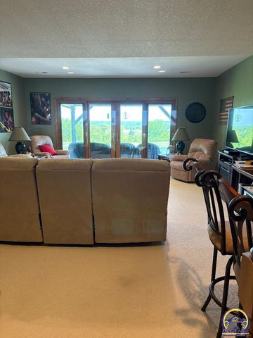 3736 SW Summerfield DR, Topeka, KS 66610
