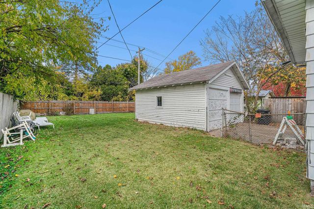 2009 Roys Avenue, Elkhart, IN 46516