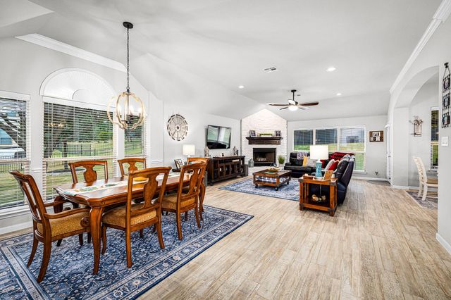 861 Santa Cruz LN, New Braunfels, TX 78132