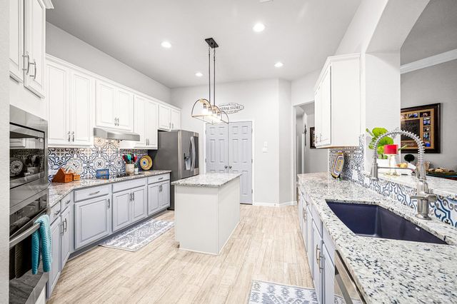 861 Santa Cruz LN, New Braunfels, TX 78132