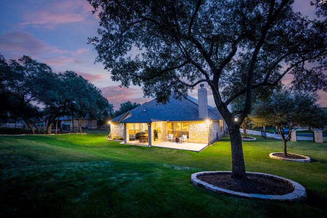 861 Santa Cruz LN, New Braunfels, TX 78132