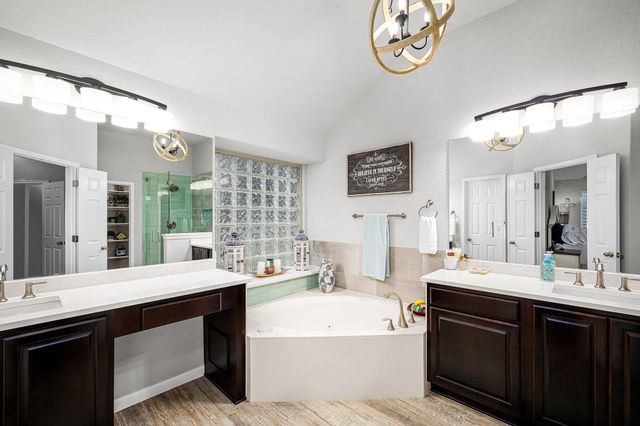 861 Santa Cruz LN, New Braunfels, TX 78132