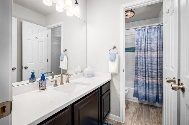 861 Santa Cruz LN, New Braunfels, TX 78132