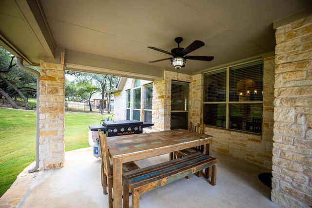 861 Santa Cruz LN, New Braunfels, TX 78132