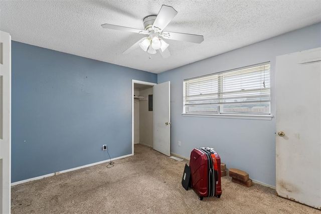 207 Del Mar Drive, Yukon, OK 73099