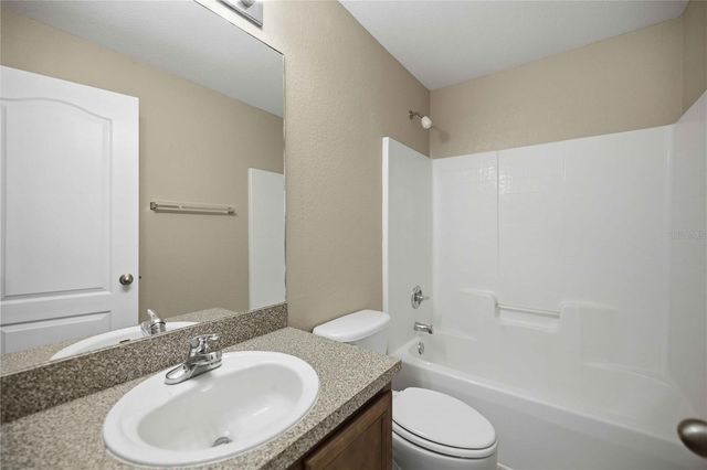 334 LAKE DRIVE, Ocala, FL 34472