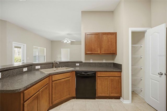334 LAKE DRIVE, Ocala, FL 34472