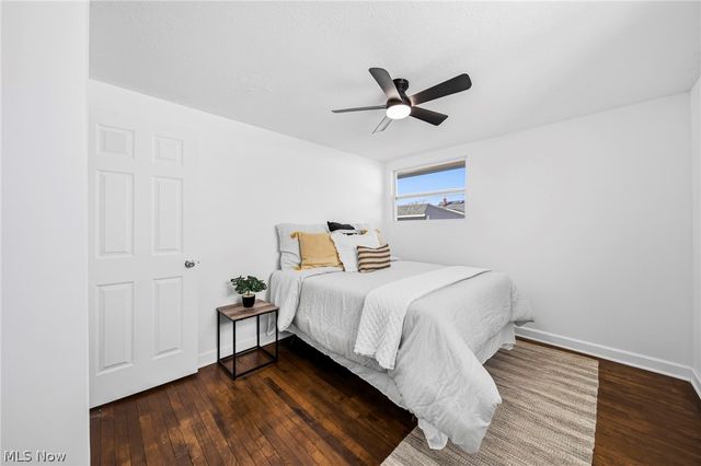 6330 Ledgebrook Drive, Brook Park, OH 44142